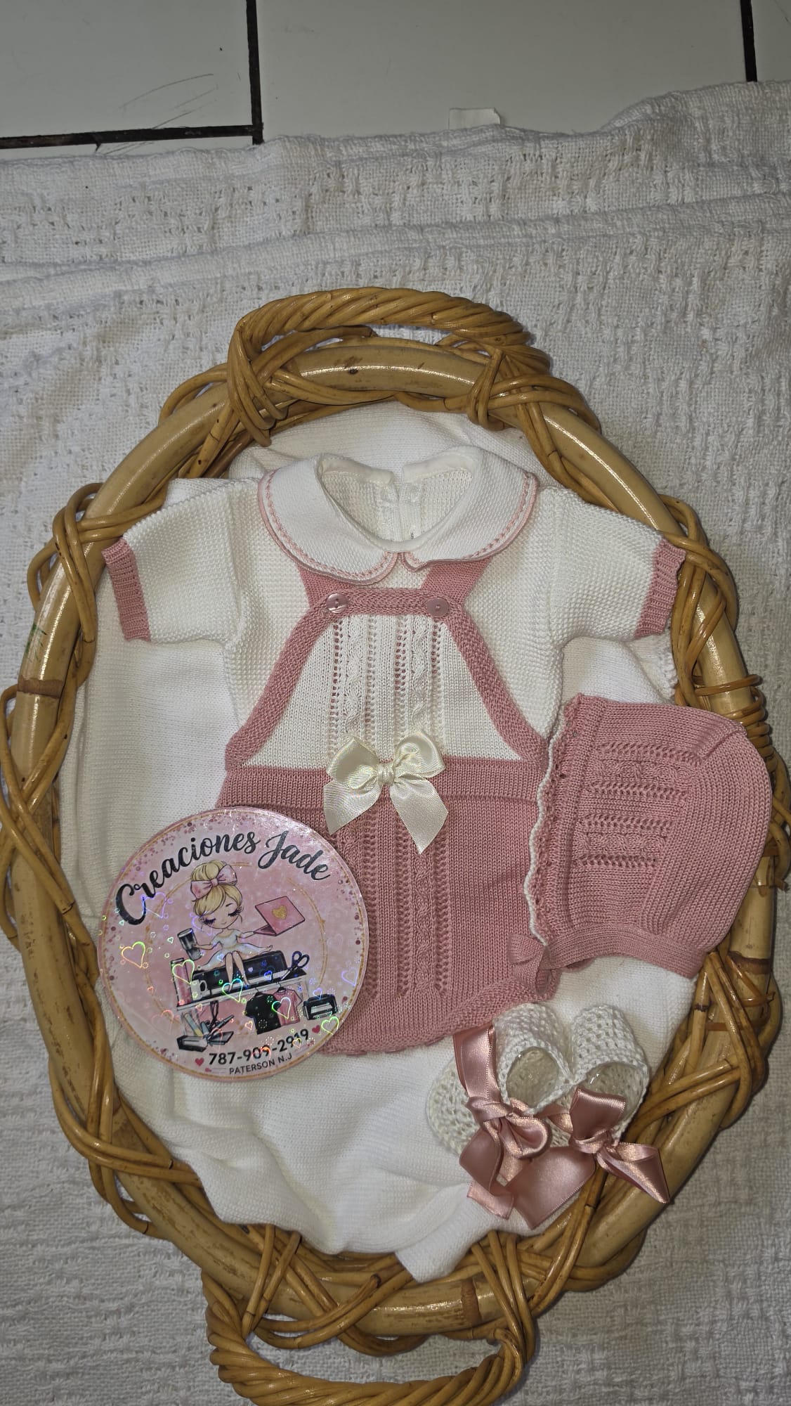 Elegant Cable-Knit Baby Girl Set 🎀