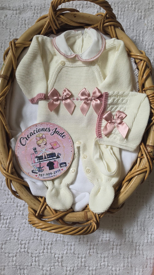 Sweet Bow Knitted Baby Girl Set 🎀
