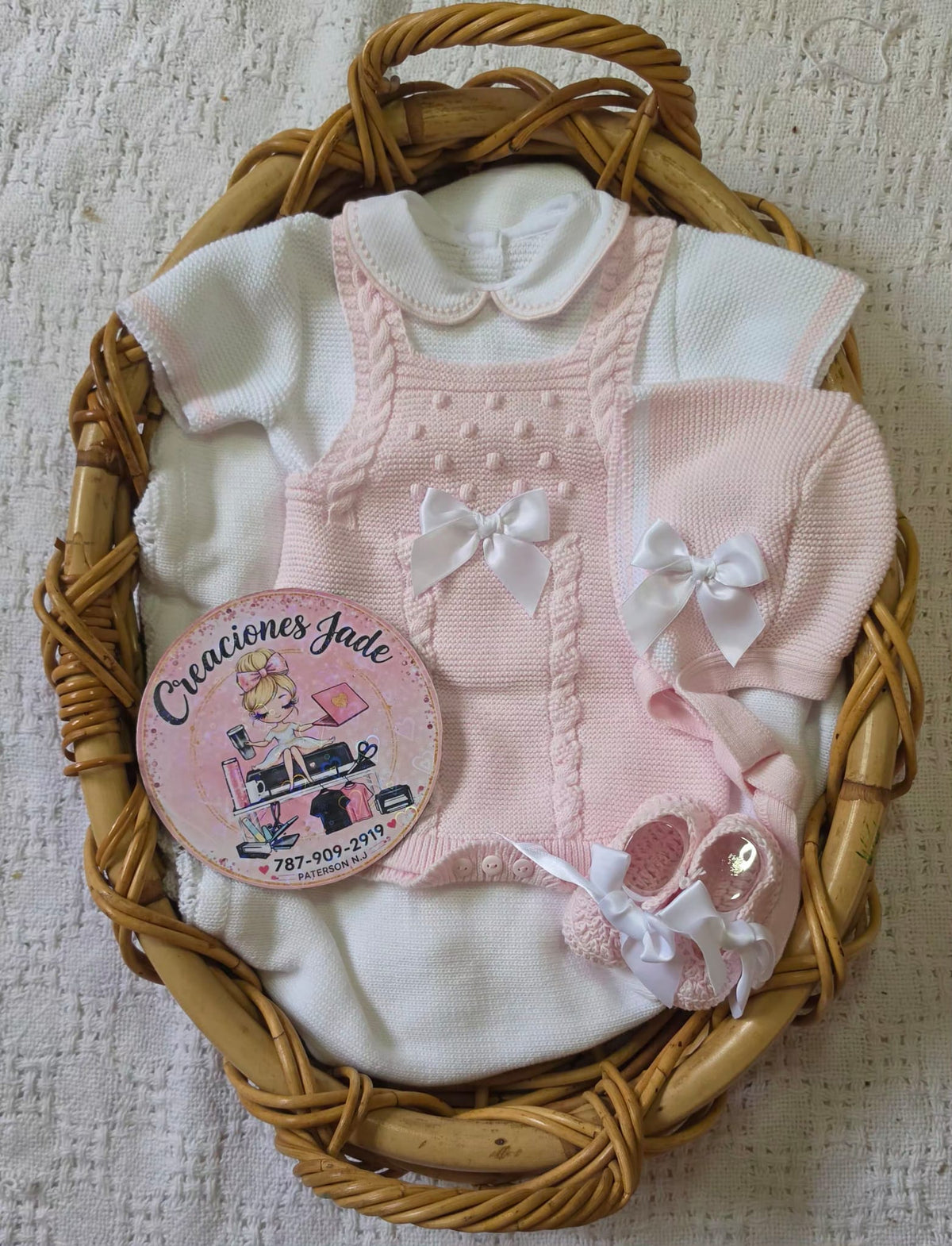 Classic Bow Knitted Baby Set 🤍