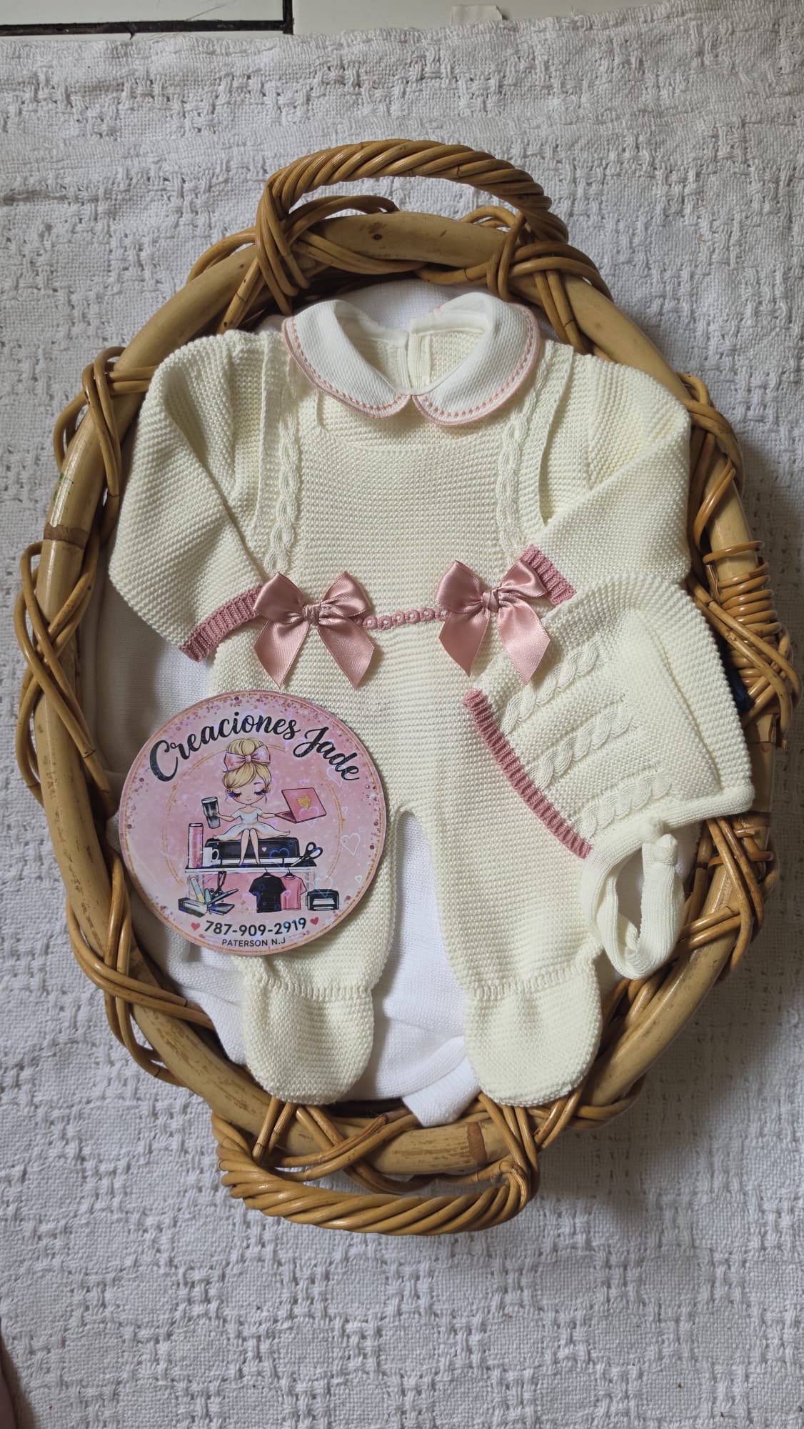 Precious Bow Knitted Baby Girl Set 🎀