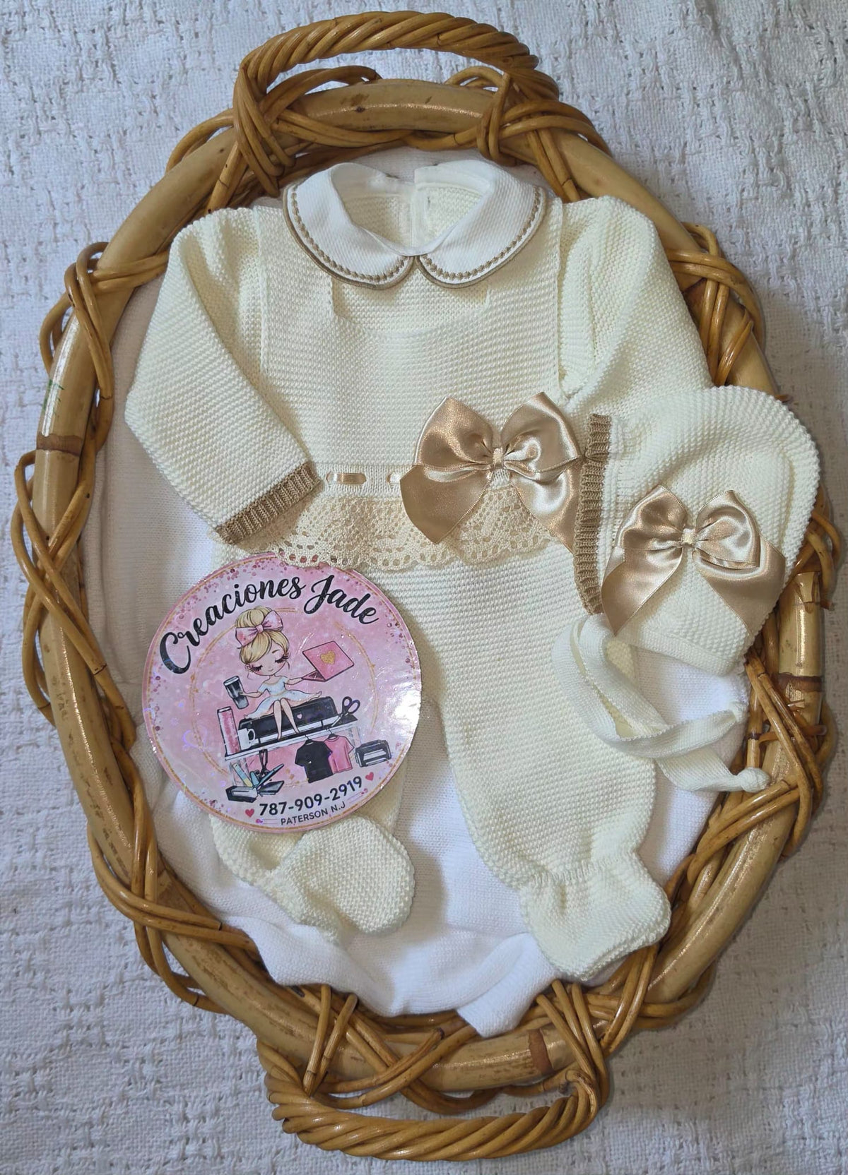 Delicate Lace Knitted Baby Girl Set 🤍