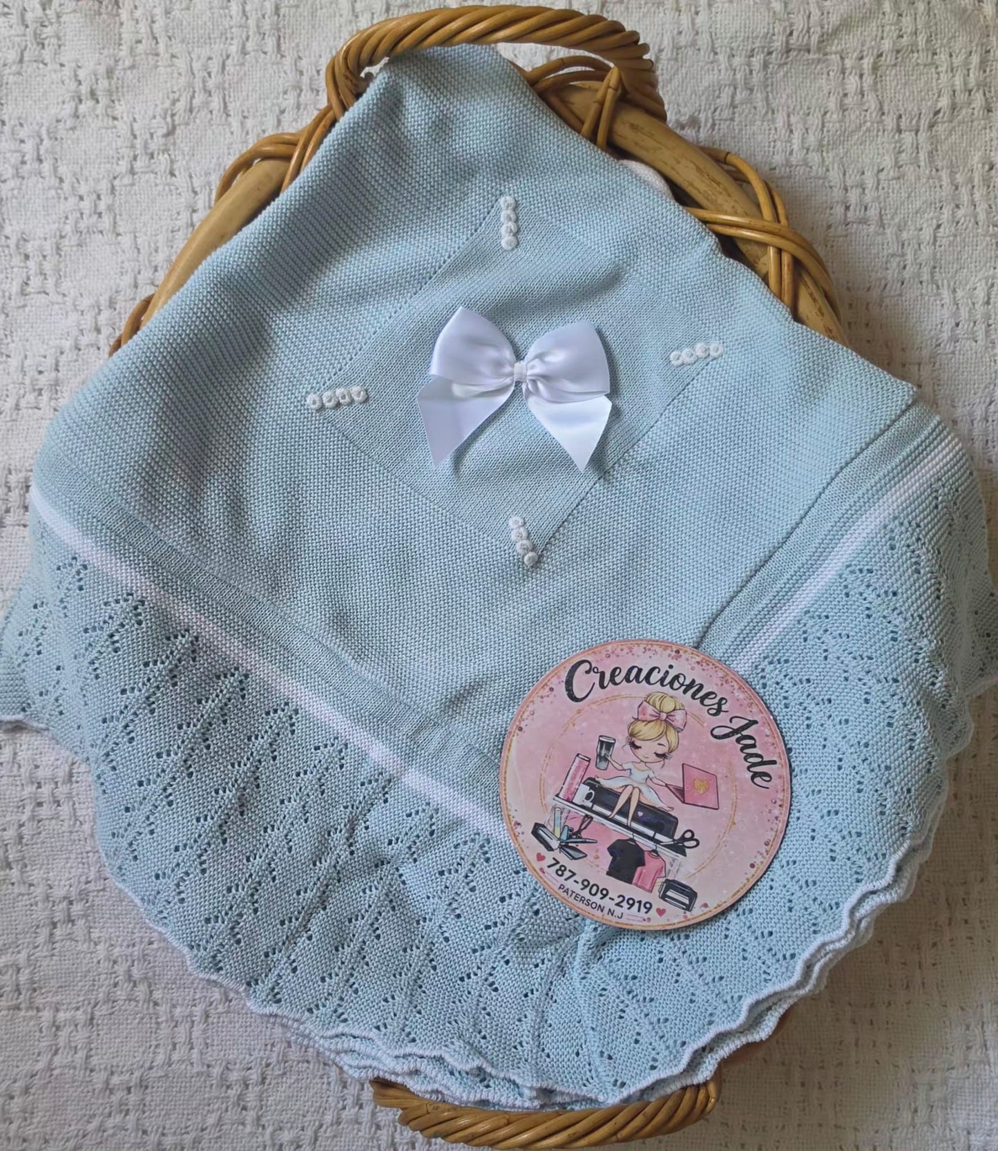 Elegant Knit Baby Blanket 🎀