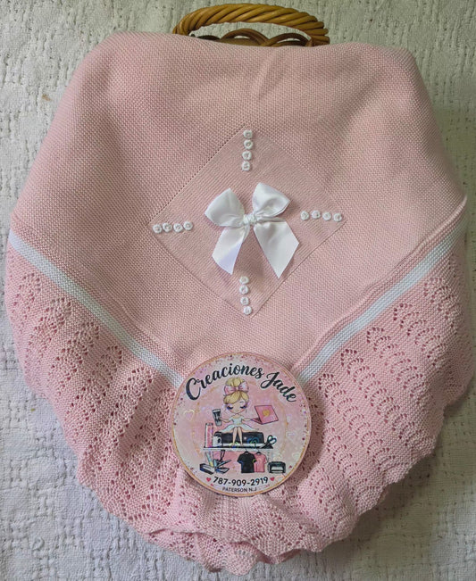 Elegant Knit Baby Blanket 🎀