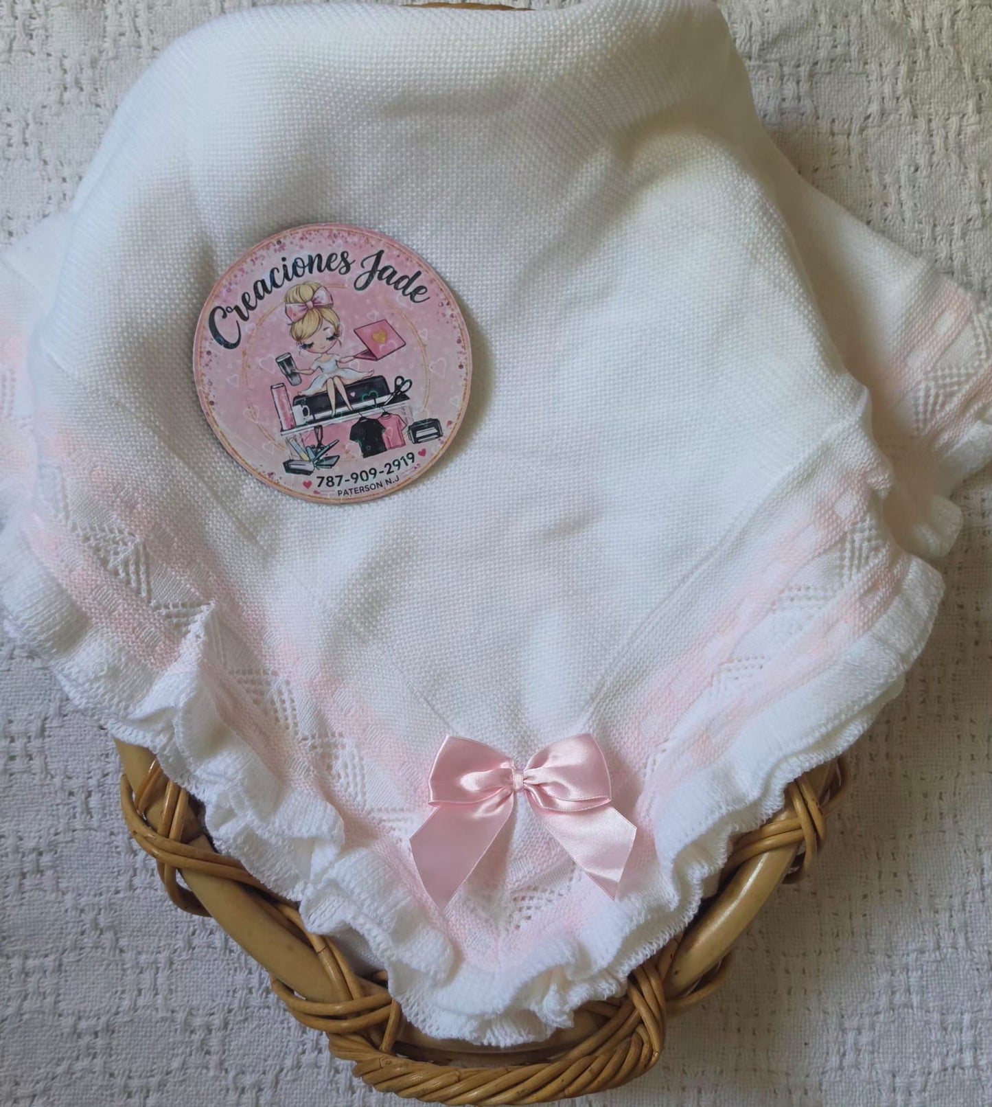 Elegant Ruffle Knit Baby Blanket 🎀✨