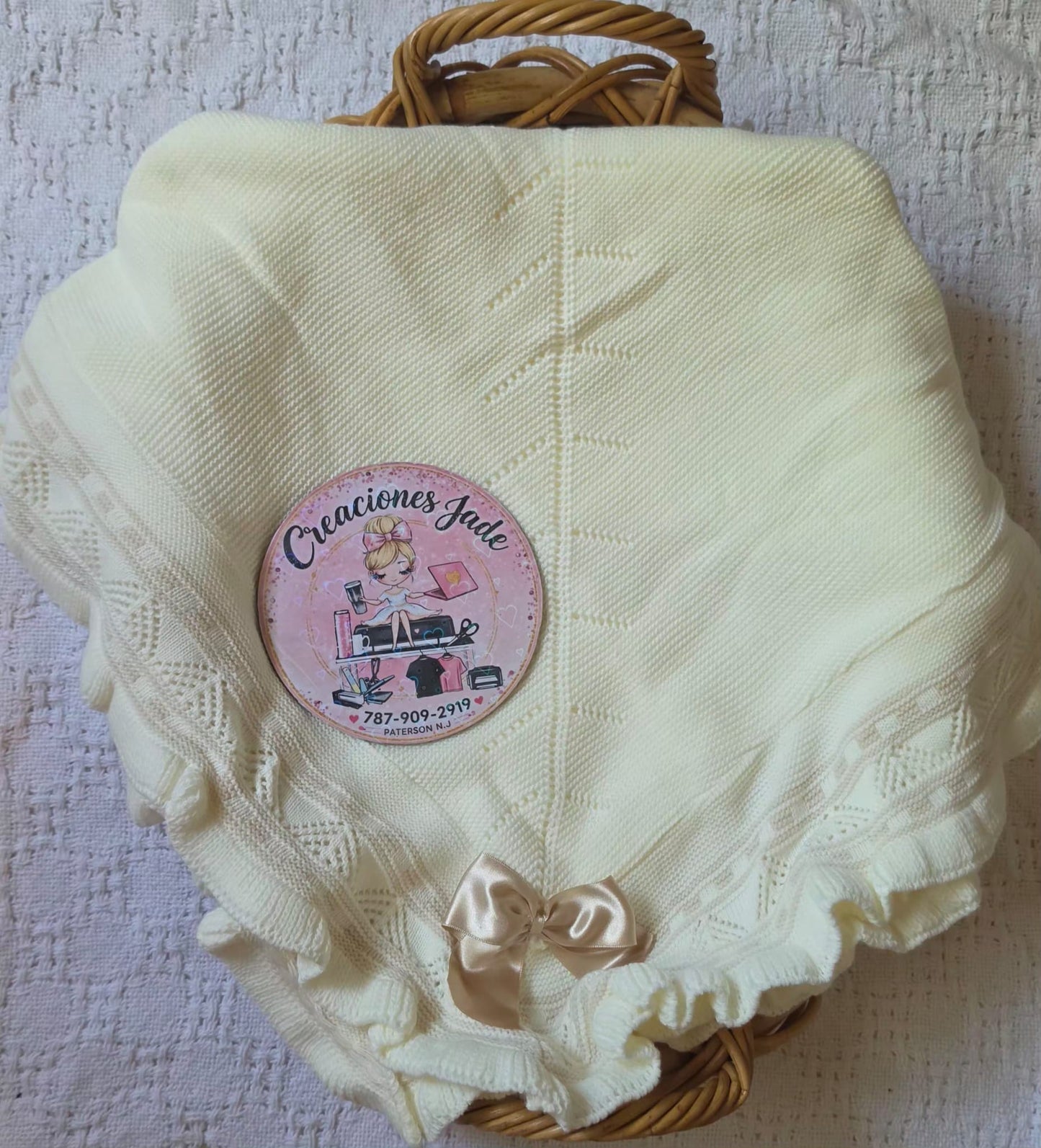 Elegant Ruffle Knit Baby Blanket 🎀✨